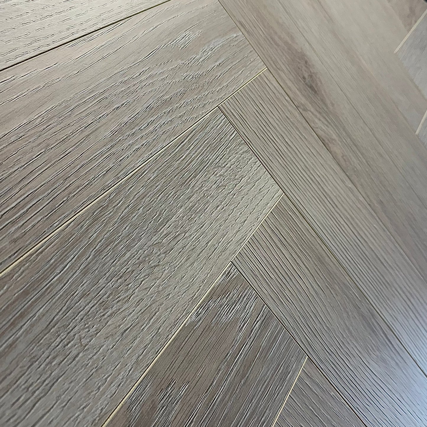 Konig Prestige Seattle Oak Herringbone