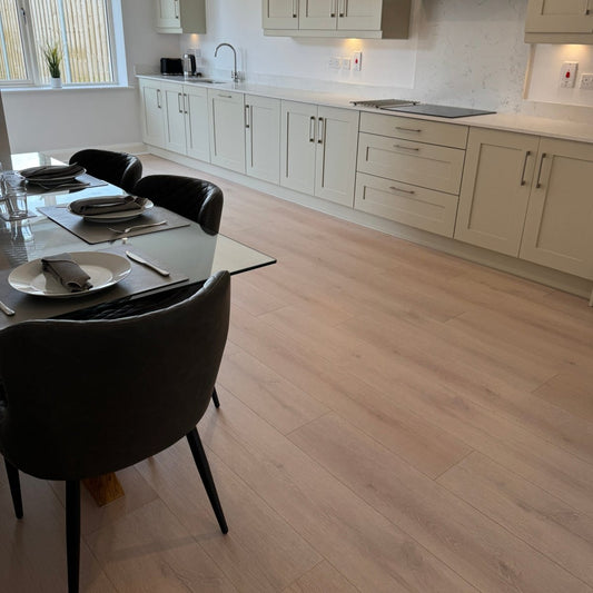 Baum Aqua Plus Vanilla Oak Long Plank 12mm