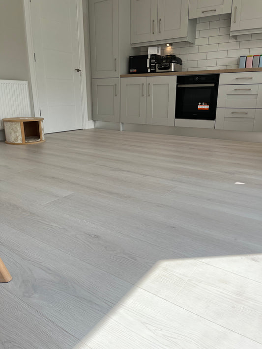 Baum Aqua Plus Polar Oak Long Plank 12mm