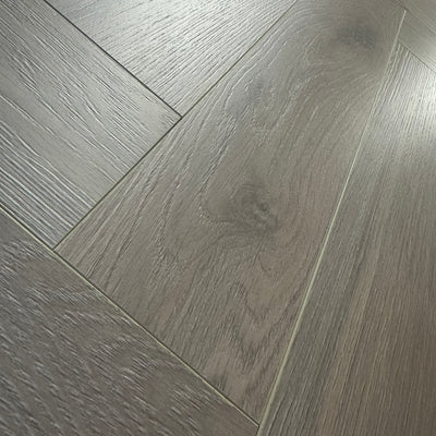 Konig Prestige Chocolate Oak Herringbone