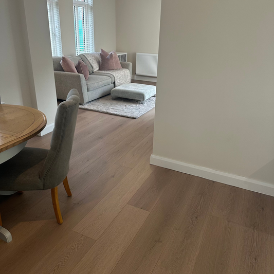Baum Aqua Plus Valencia Oak Long Plank 12mm