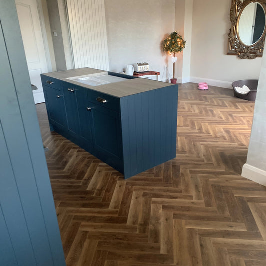 Konig Prestige Ember Oak Herringbone