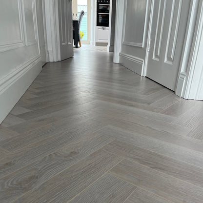 Konig Prestige Seattle Oak Herringbone