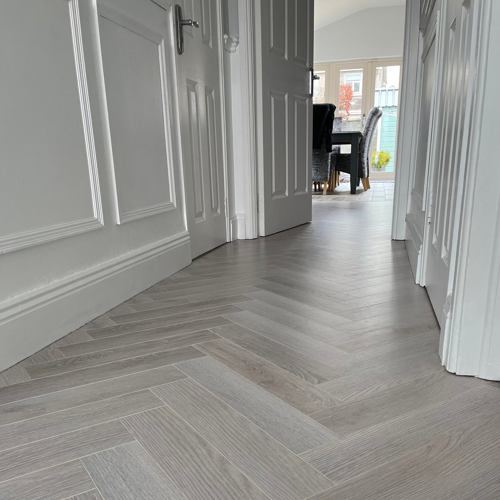 Konig Prestige Seattle Oak Herringbone