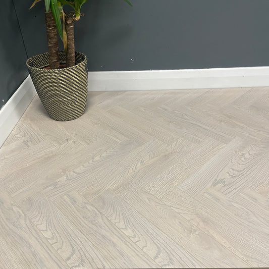 Konig Prestige Swan Oak Herringbone