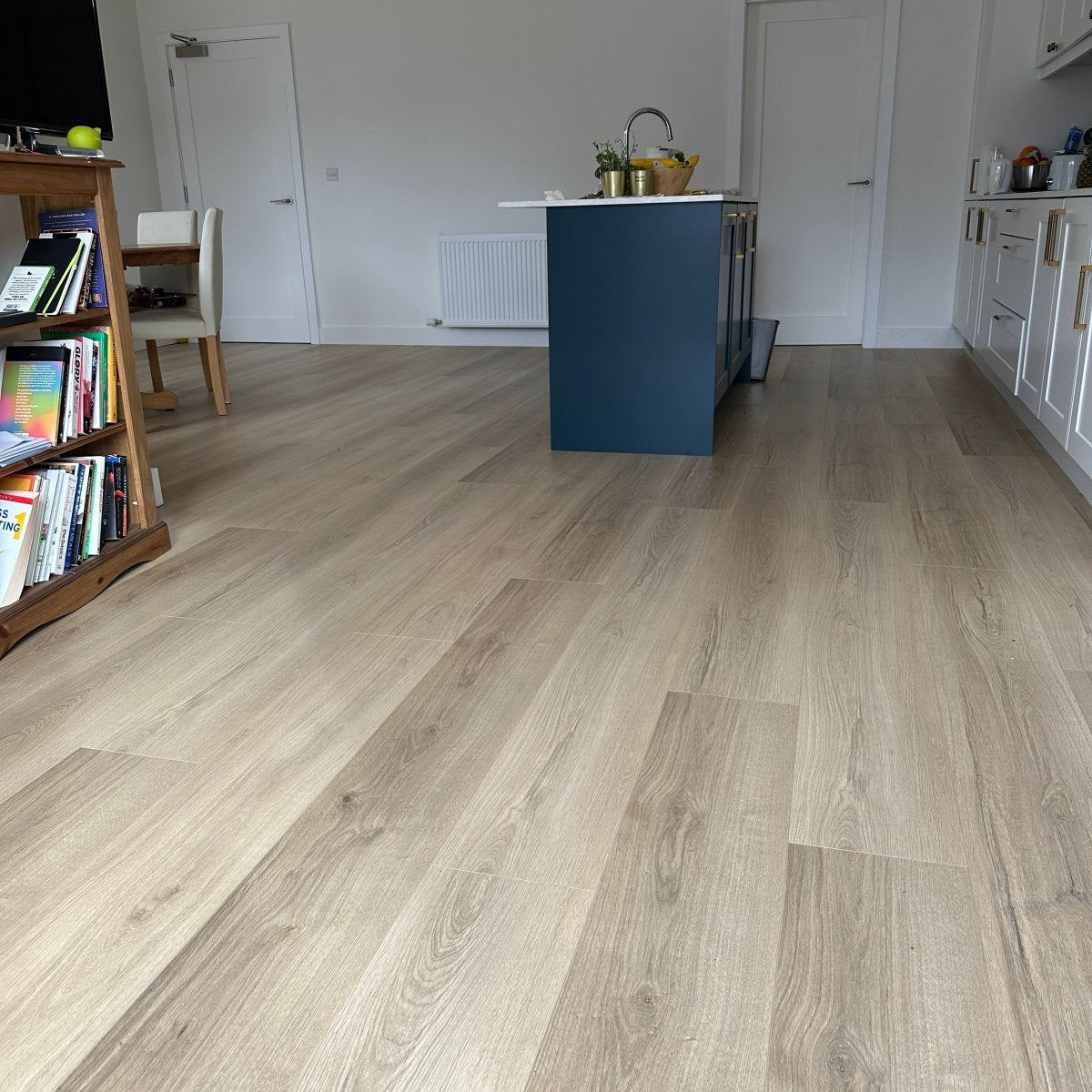 Baum Aqua Plus Classic Oak Long Plank 12mm