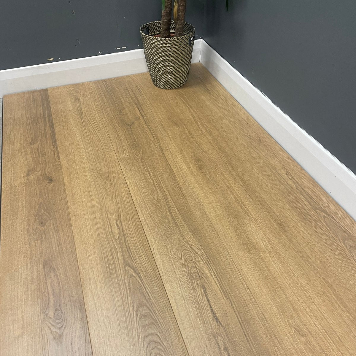 Baum Aqua Plus Bronzed Oak Long Plank 12mm