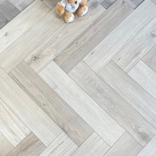 Karna Opal Oak Herringbone SPC