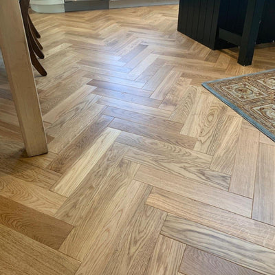 Fika Brushed Oak Natural Herringbone