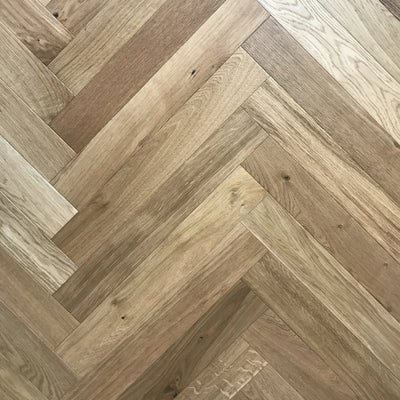 Fika Brushed Oak Natural Herringbone