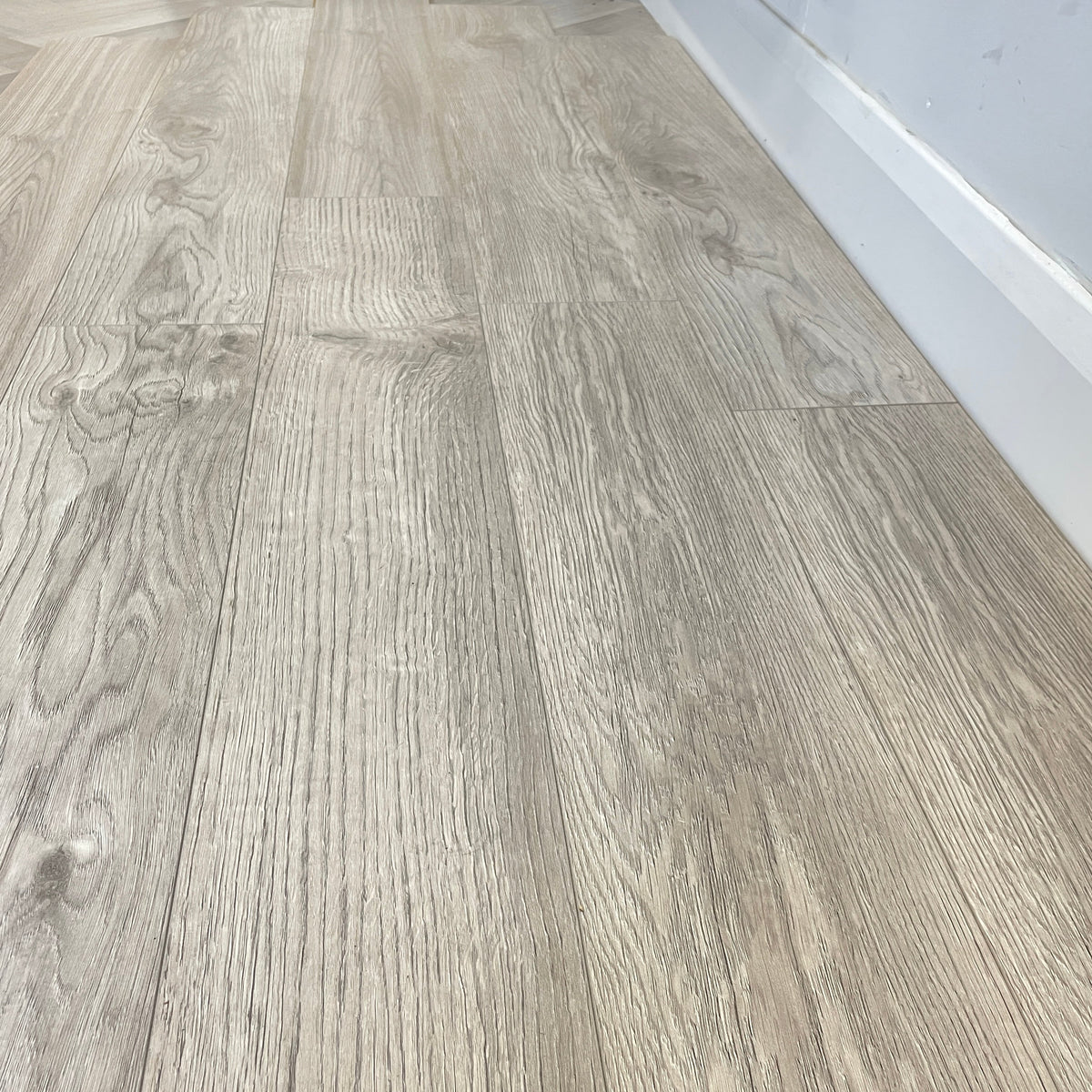 Konig Essence Pro Pale Grey Oak 12mm