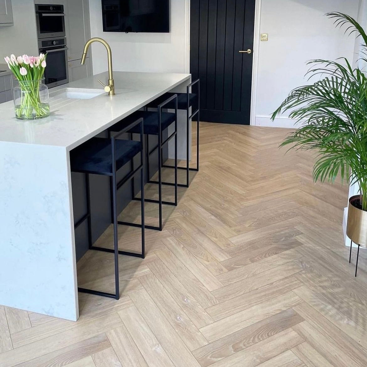 Konig Prestige Desert Oak Herringbone