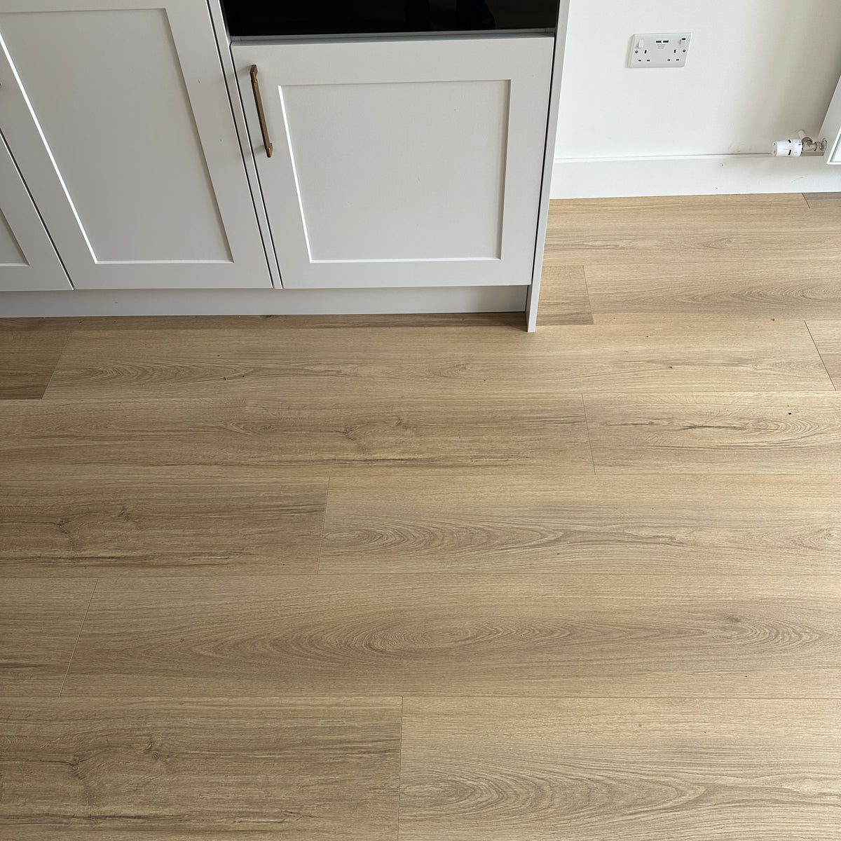 Baum Aqua Plus Classic Oak 12mm