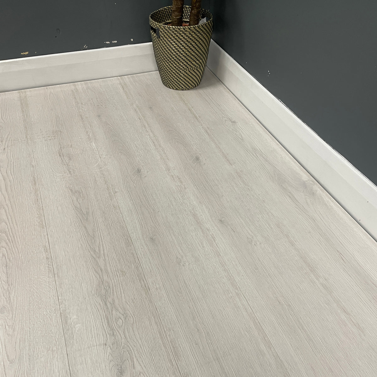 Baum Aqua Plus Everest Oak 12mm