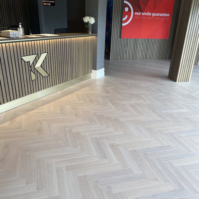 Konig Prestige Glazed Oak Herringbone