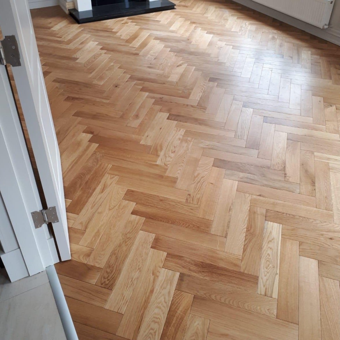 Fika Brushed Oak Natural Herringbone