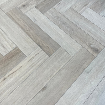 Karna Bordeaux Oak Herringbone SPC